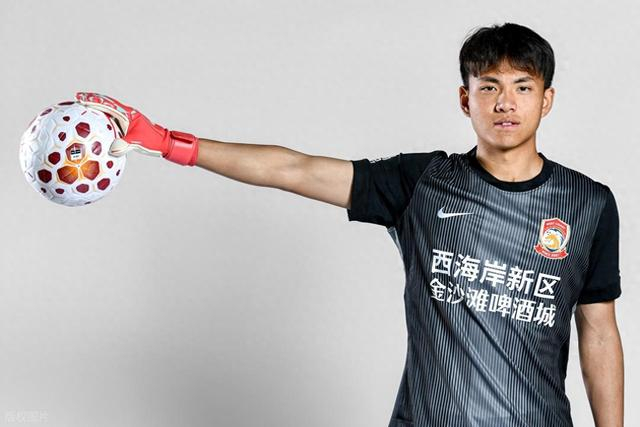 华体会官网-青岛西海岸也是豪门！国足门将李昊回应为何不去豪门，获赞情商高|青岛市|U23亚洲杯|马德里竞技|诺伊尔|马竞_新浪体育_新浪新闻